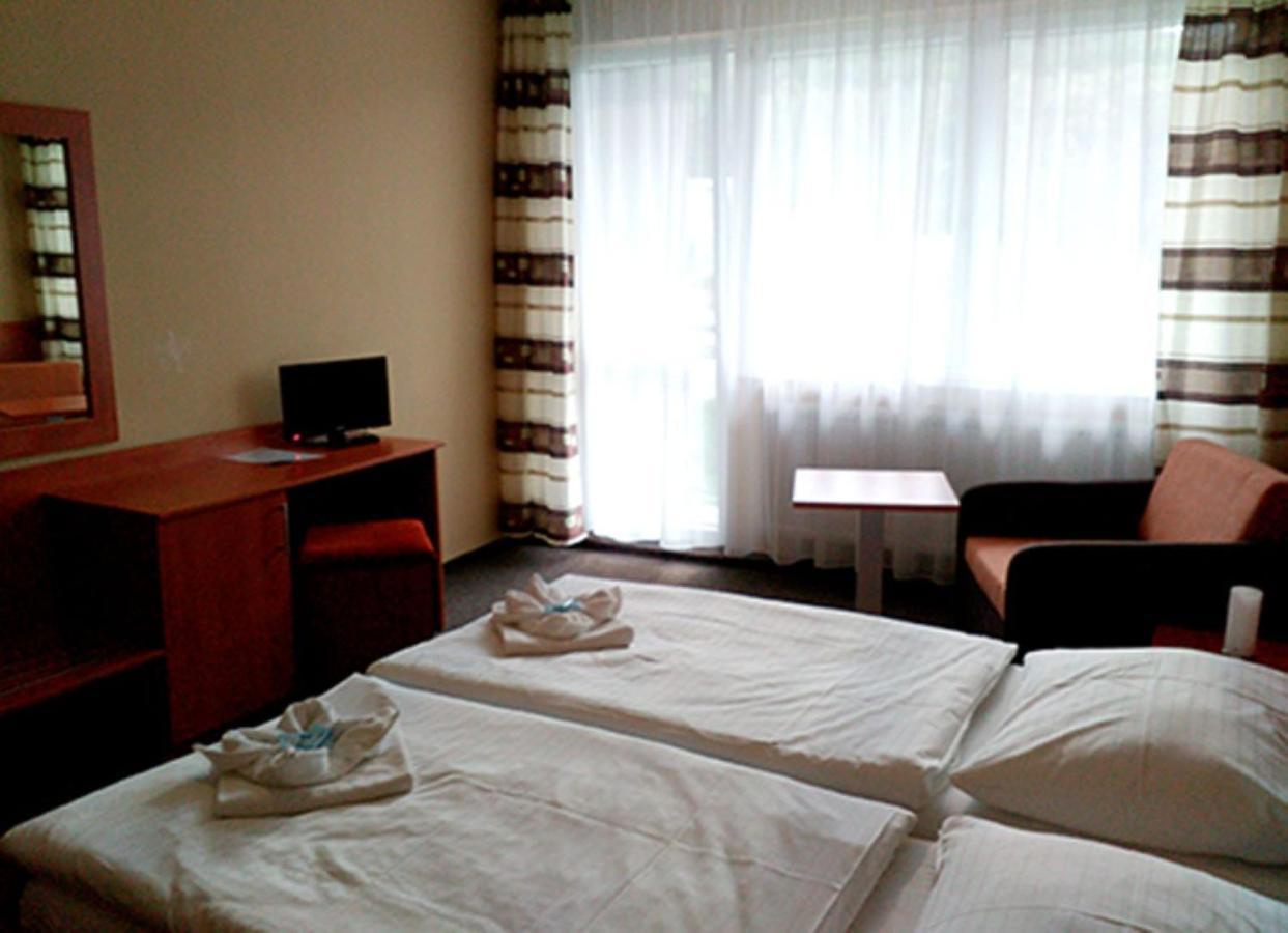Hotel Panorama Теплице Экстерьер фото