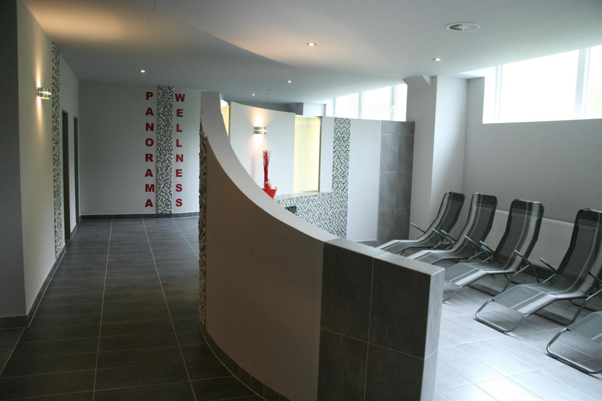 Hotel Panorama Теплице Экстерьер фото