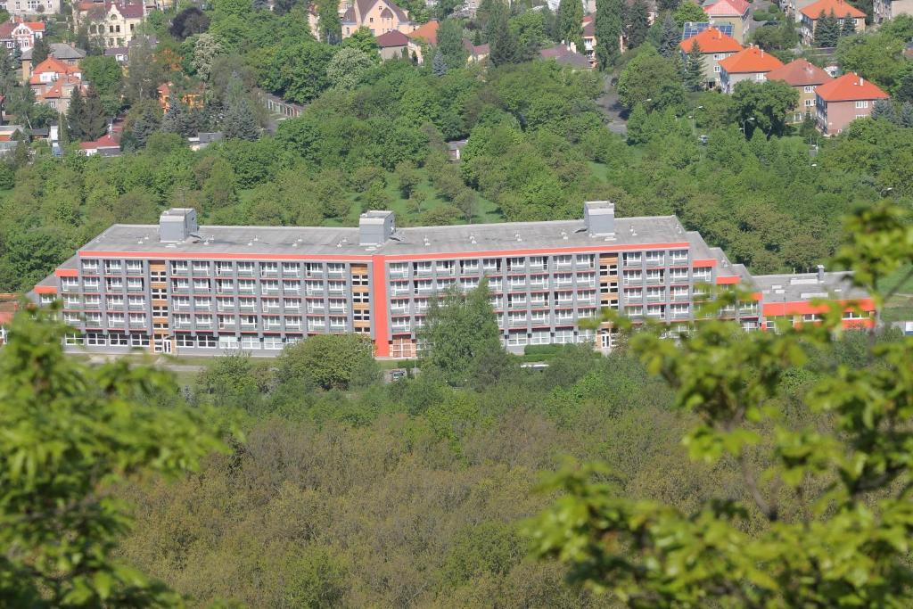 Hotel Panorama Теплице Экстерьер фото
