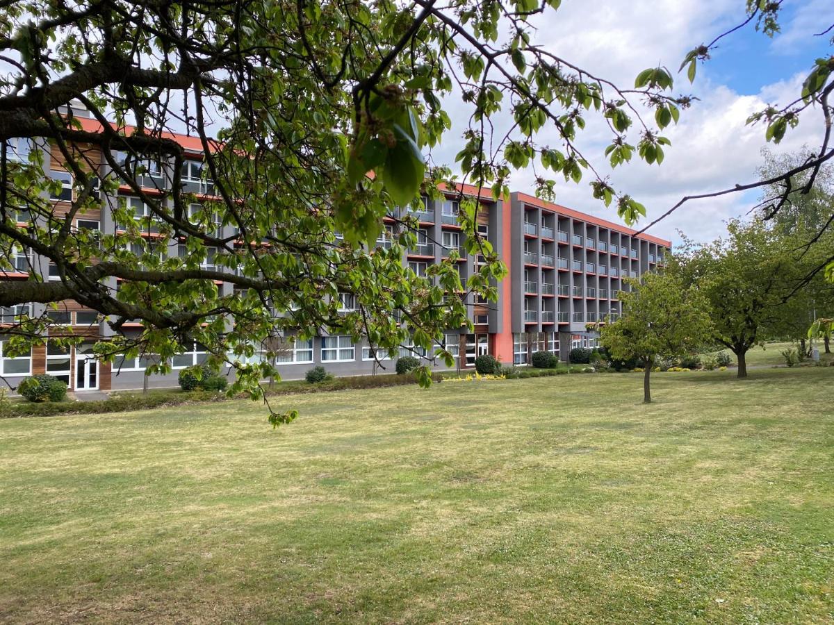 Hotel Panorama Теплице Экстерьер фото